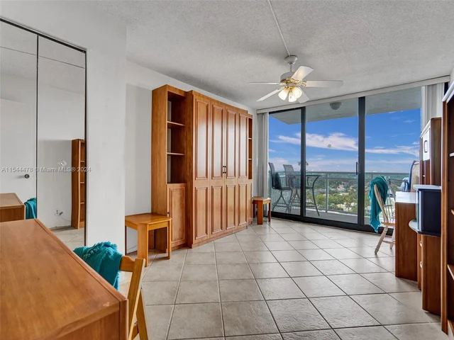 1600 S Ocean Dr # 15B, Hollywood FL 33019