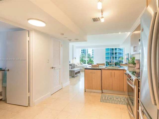 10275 Collins Ave # 405, Bal Harbour FL 33154