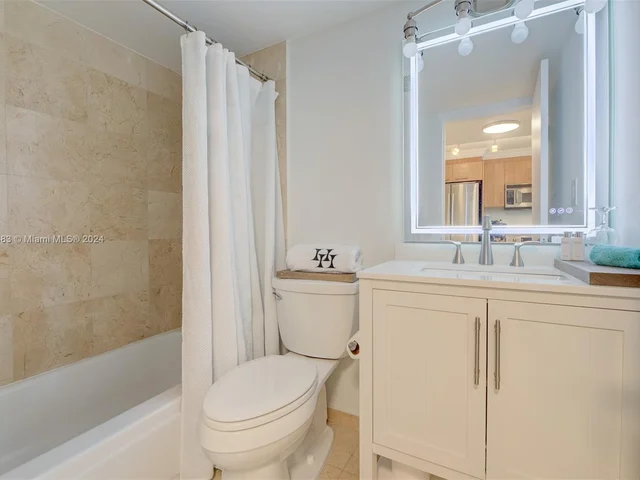 10275 Collins Ave # 405, Bal Harbour FL 33154