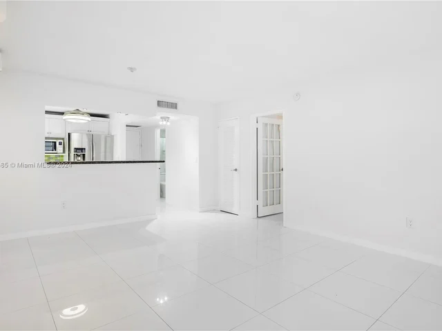 1228 West Ave # 611, Miami Beach FL 33139