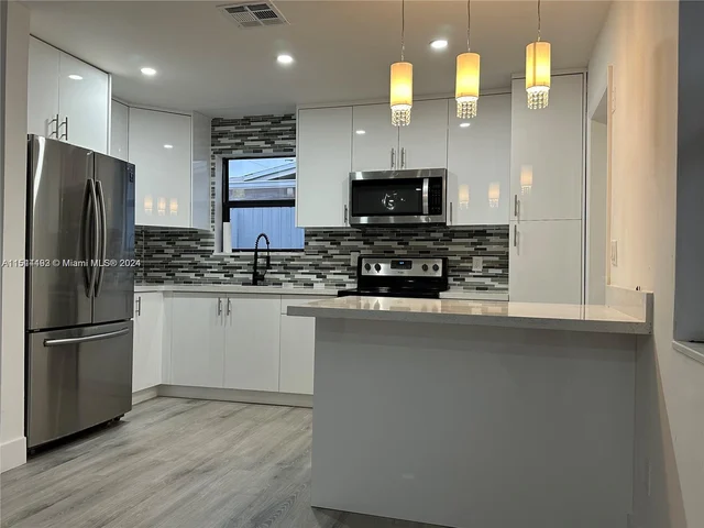 7750 Simms St, Hollywood FL 33024