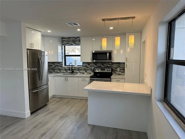 7750 Simms St, Hollywood FL 33024