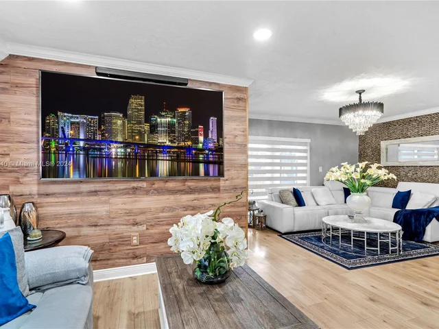 8101 SW 149th Ave, Miami FL 33193