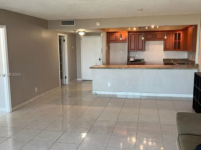 2500 Parkview Dr # 2411, Hallandale Beach FL 33009