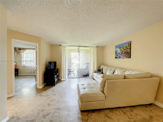 3253 Foxcroft Rd # G314, Miramar FL 33025