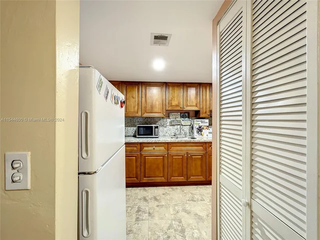 3253 Foxcroft Rd # G314, Miramar FL 33025