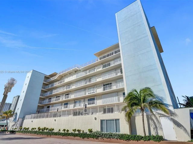 300 Oregon St # 503, Hollywood FL 33019