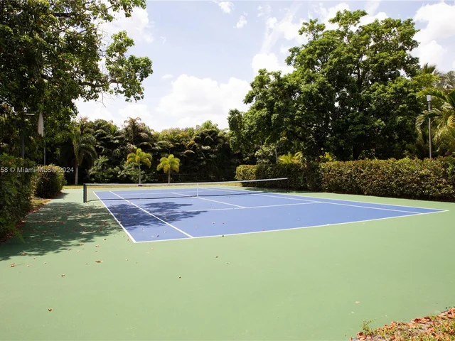 11930 NW 8th St, Plantation FL 33325