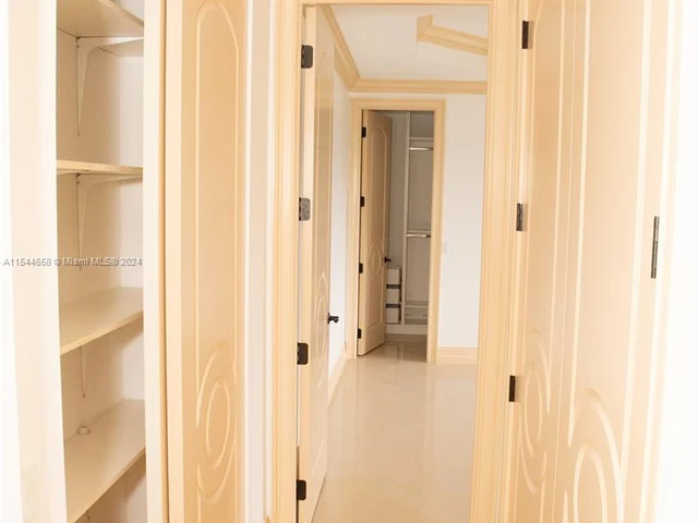 11930 NW 8th St, Plantation FL 33325