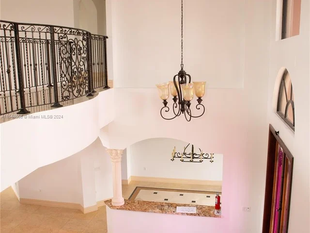 11930 NW 8th St, Plantation FL 33325