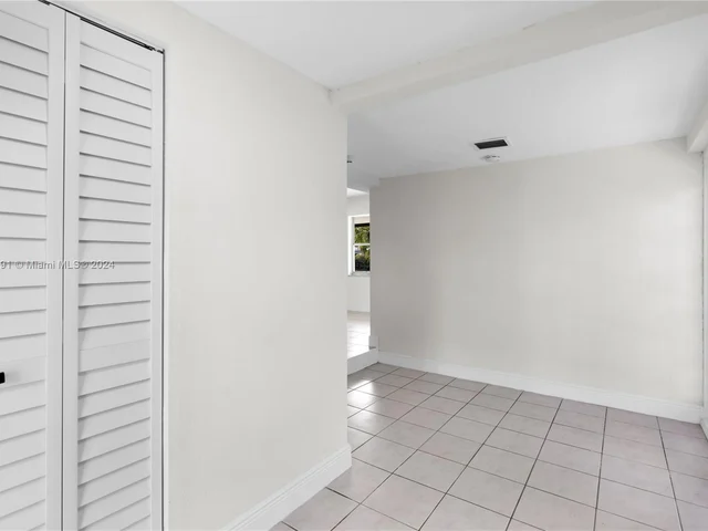 2680 NE 12th Ave, Pompano Beach FL 33064