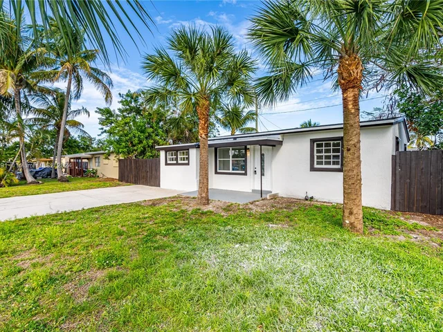 2680 NE 12th Ave, Pompano Beach FL 33064