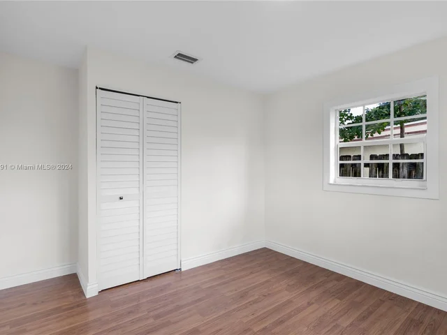 2680 NE 12th Ave, Pompano Beach FL 33064