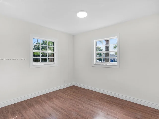 2680 NE 12th Ave, Pompano Beach FL 33064