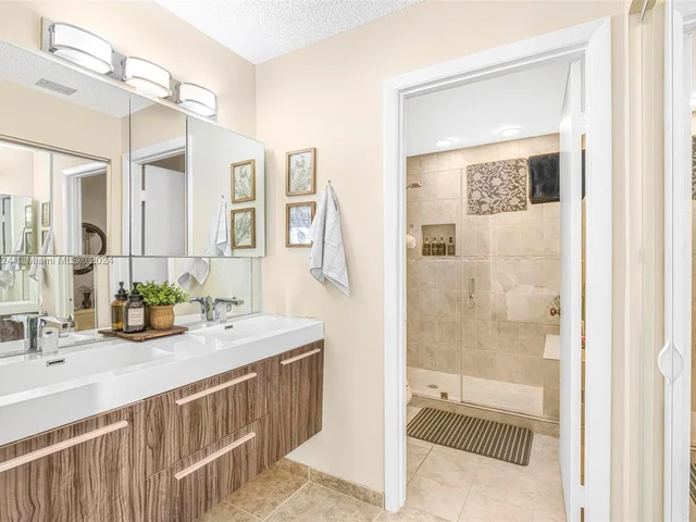 11114 SW 136th Ct # 0, Miami FL 33186