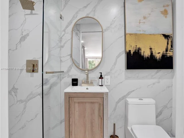 6355 Lagorce Dr, Miami Beach FL 33141