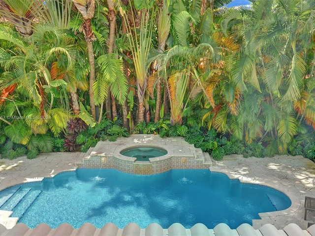 6355 Lagorce Dr, Miami Beach FL 33141