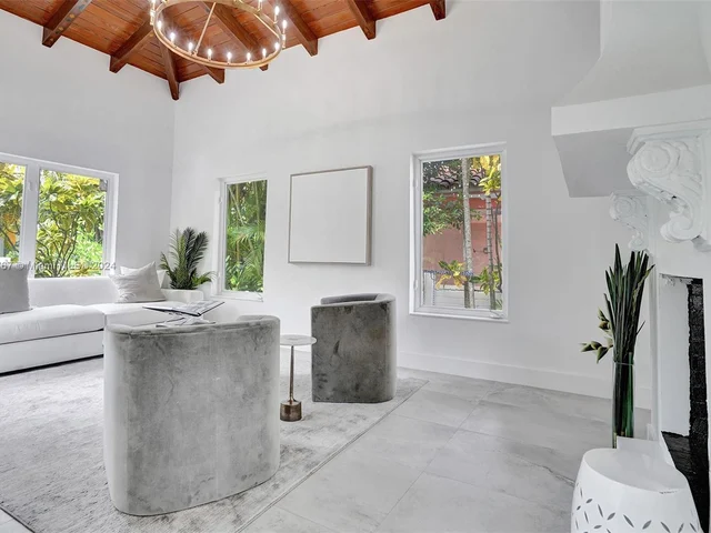 6355 Lagorce Dr, Miami Beach FL 33141