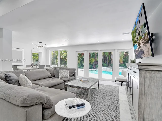 6355 Lagorce Dr, Miami Beach FL 33141