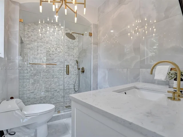 6355 Lagorce Dr, Miami Beach FL 33141