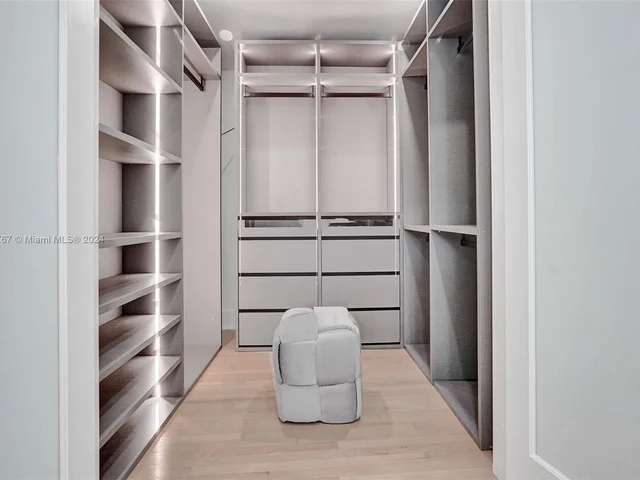 6355 Lagorce Dr, Miami Beach FL 33141