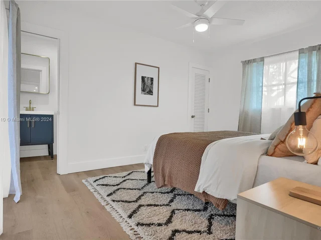 1861 NW 36th St, Oakland Park FL 33309