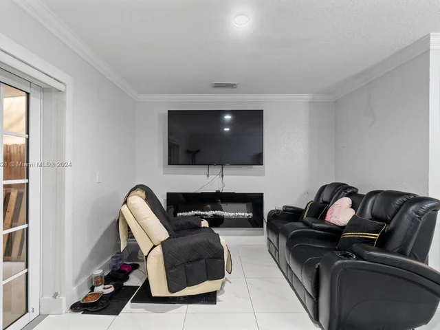 10684 NW 87th Ct # 10684, Hialeah Gardens FL 33018