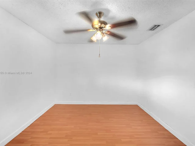 3630 N 56th Ave # 323, Hollywood FL 33021