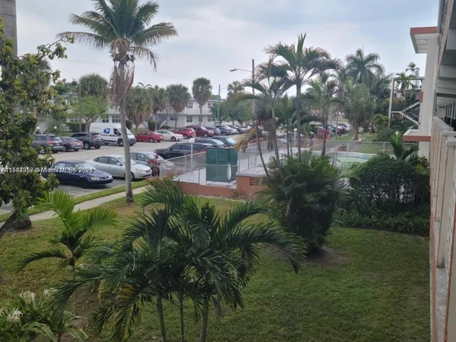 1430 NE 170th St # 221, North Miami Beach FL 33162