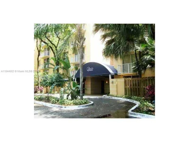 1740 NW N River Dr # 521, Miami FL 33125