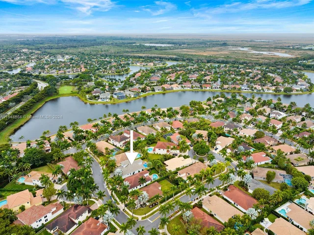 2012 Harbor View Cir, Weston FL 33327