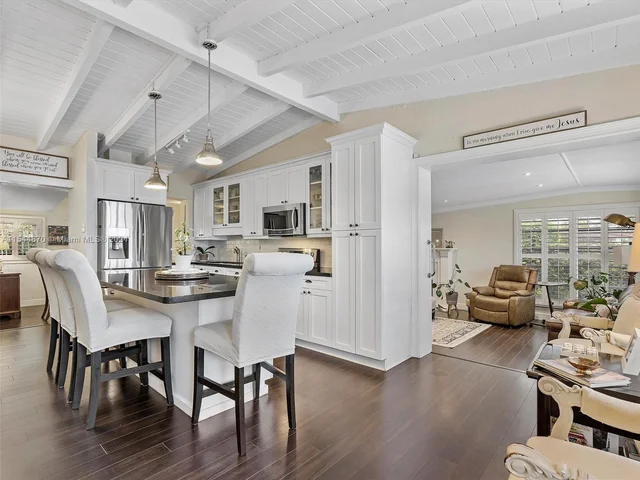 5558 SW 89th Pl, Miami FL 33165