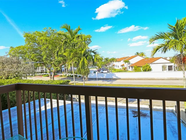 1611 SW 124th Place Concourse, Miami FL 33175