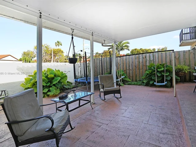 1611 SW 124th Place Concourse, Miami FL 33175