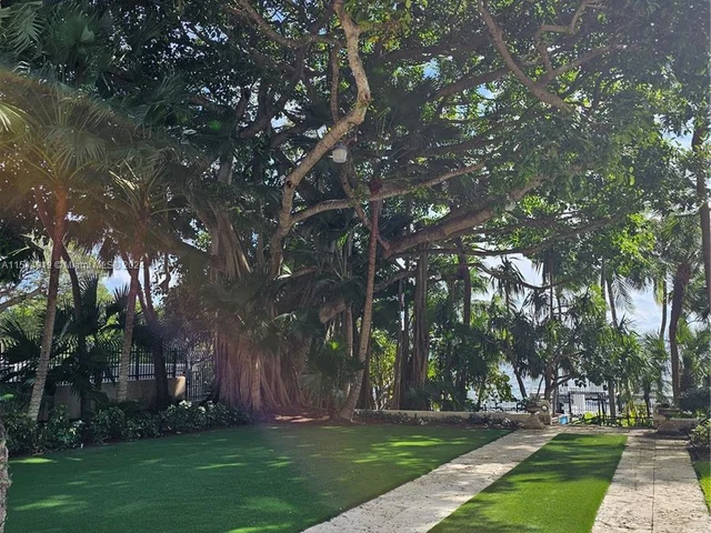 1643 Brickell Ave # 1002, Miami FL 33129