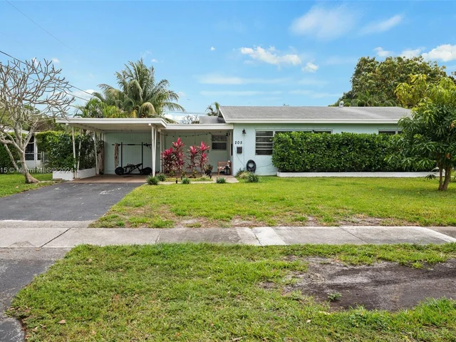 205 S 57th Ter, Hollywood FL 33023
