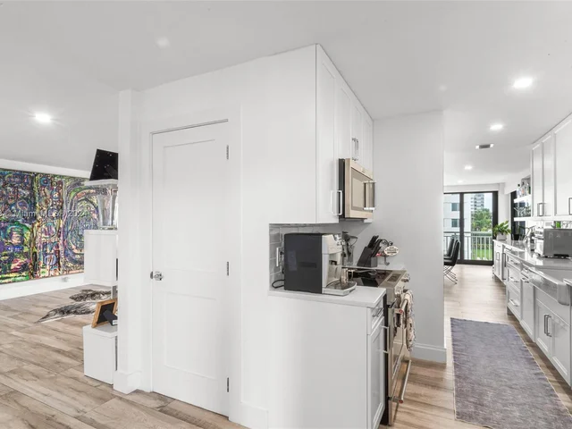 3100 NE 48th St # 312, Fort Lauderdale FL 33308