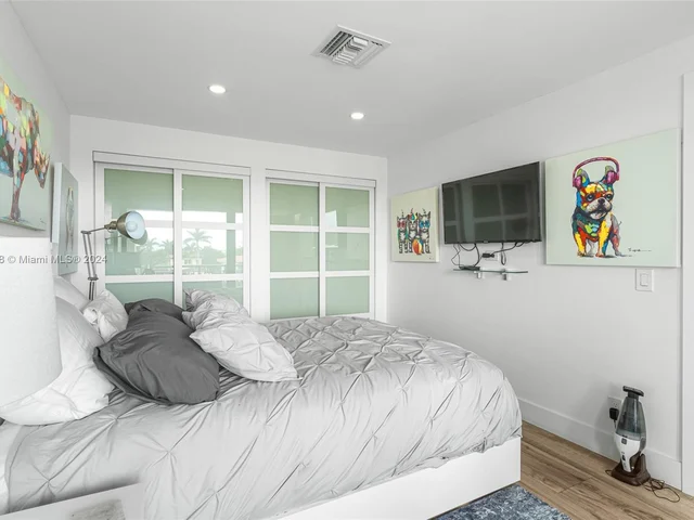 3100 NE 48th St # 312, Fort Lauderdale FL 33308