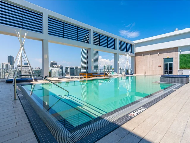 151 SE 1st St # 3203, Miami FL 33131