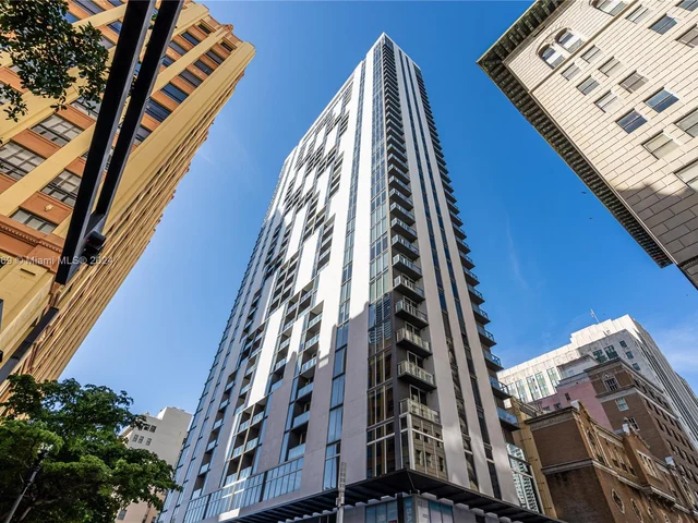 151 SE 1st St # 3203, Miami FL 33131