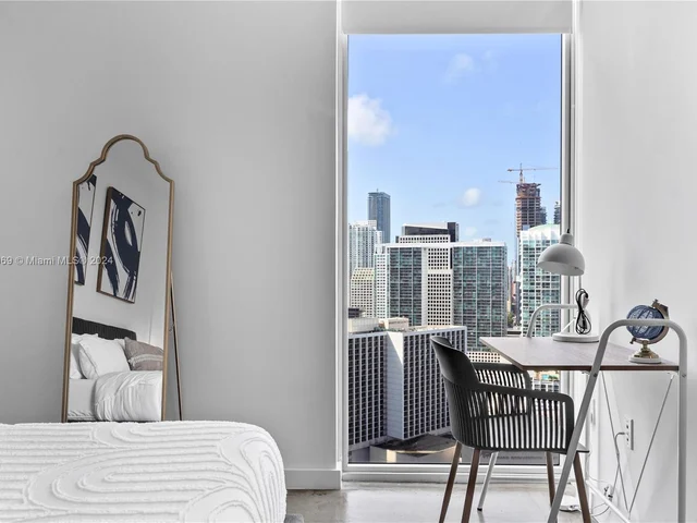 151 SE 1st St # 3203, Miami FL 33131