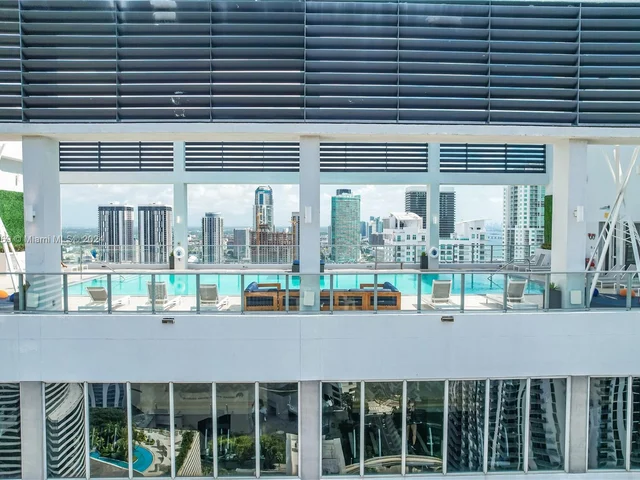 151 SE 1st St # 3203, Miami FL 33131