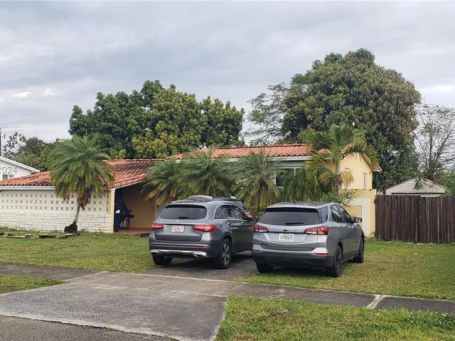 7931 SW 15th St, Miami FL 33144