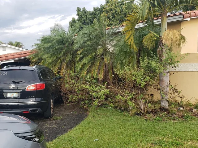 7931 SW 15th St, Miami FL 33144