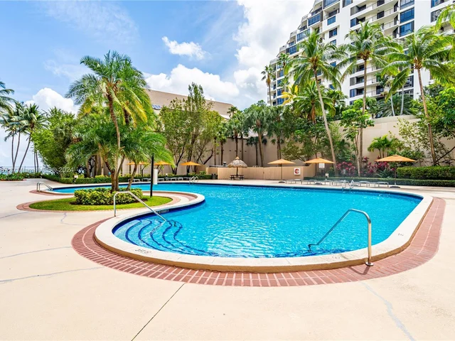 540 Brickell Key Dr # 1016, Miami FL 33131