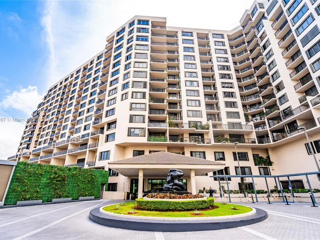 540 Brickell Key Dr # 1016, Miami FL 33131