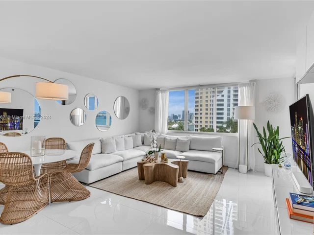 540 Brickell Key Dr # 1016, Miami FL 33131