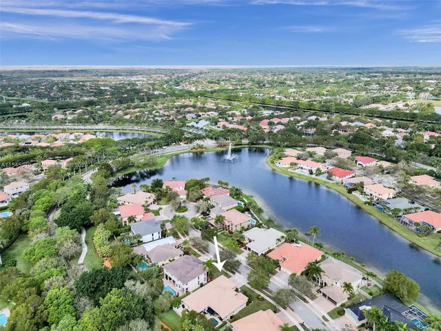 4040 Sanderling Ln, Weston FL 33331