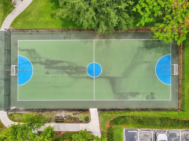 4040 Sanderling Ln, Weston FL 33331