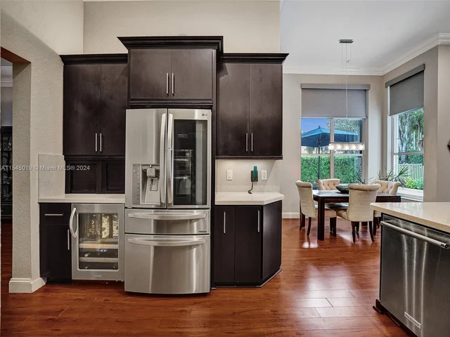 4040 Sanderling Ln, Weston FL 33331